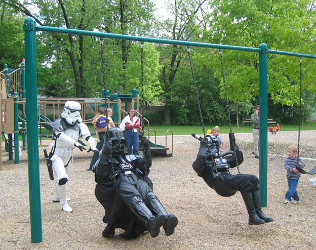 darth-vader-swinset