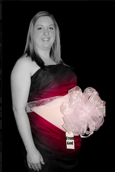 pregnancy photography awkward
