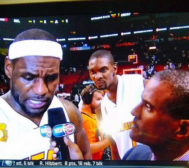 chris-bosh-photobomb