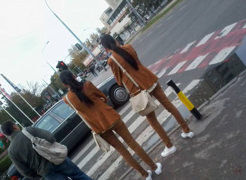glitch-matrix-girls