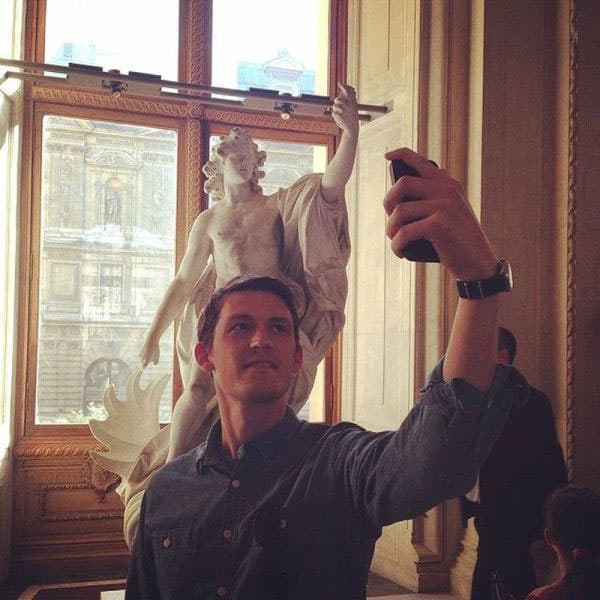 statue-trolling