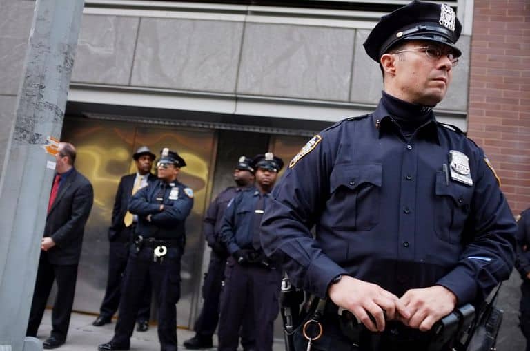 police officer sets world record pen dies
