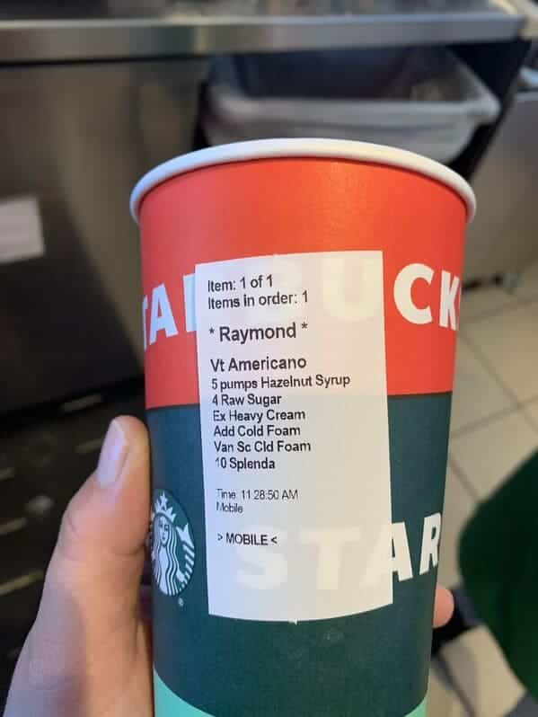 Weird barista orders, funny Starbucks specific orders, hilarious coffee fails, wtf Starbucks orders that customers actually ordered, twitter, tweets from coffee servers, lol